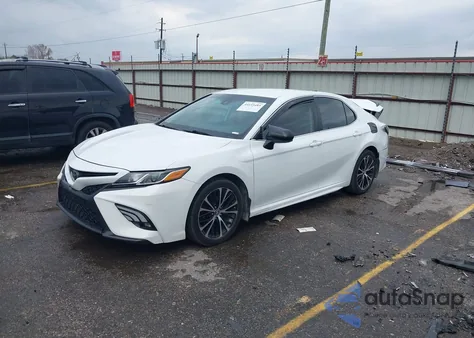 2019 Toyota Camry L/Le/Xle/Se/Xse из США, поврежденный, VIN 4T1B11HK7KU744428